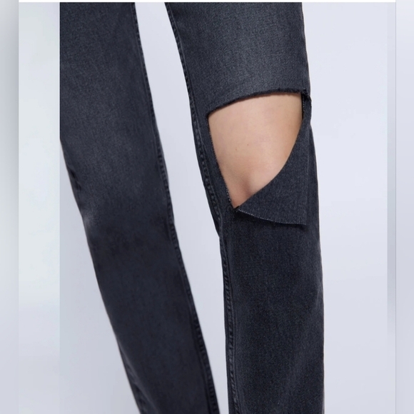 Re/Done 70's Straight High Rise Worn Black With Rip Size 26 NWT - Picture 8 of 12
